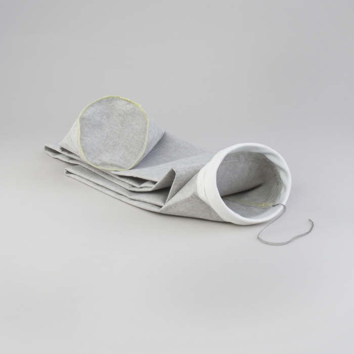 DURA-LIFE ANTI-STATIC BAG FILTER W/ STAINLESS STEEL GROUND WIRE 152 MM OD X 2489 MM L (6.00" OD X 98.00" L)